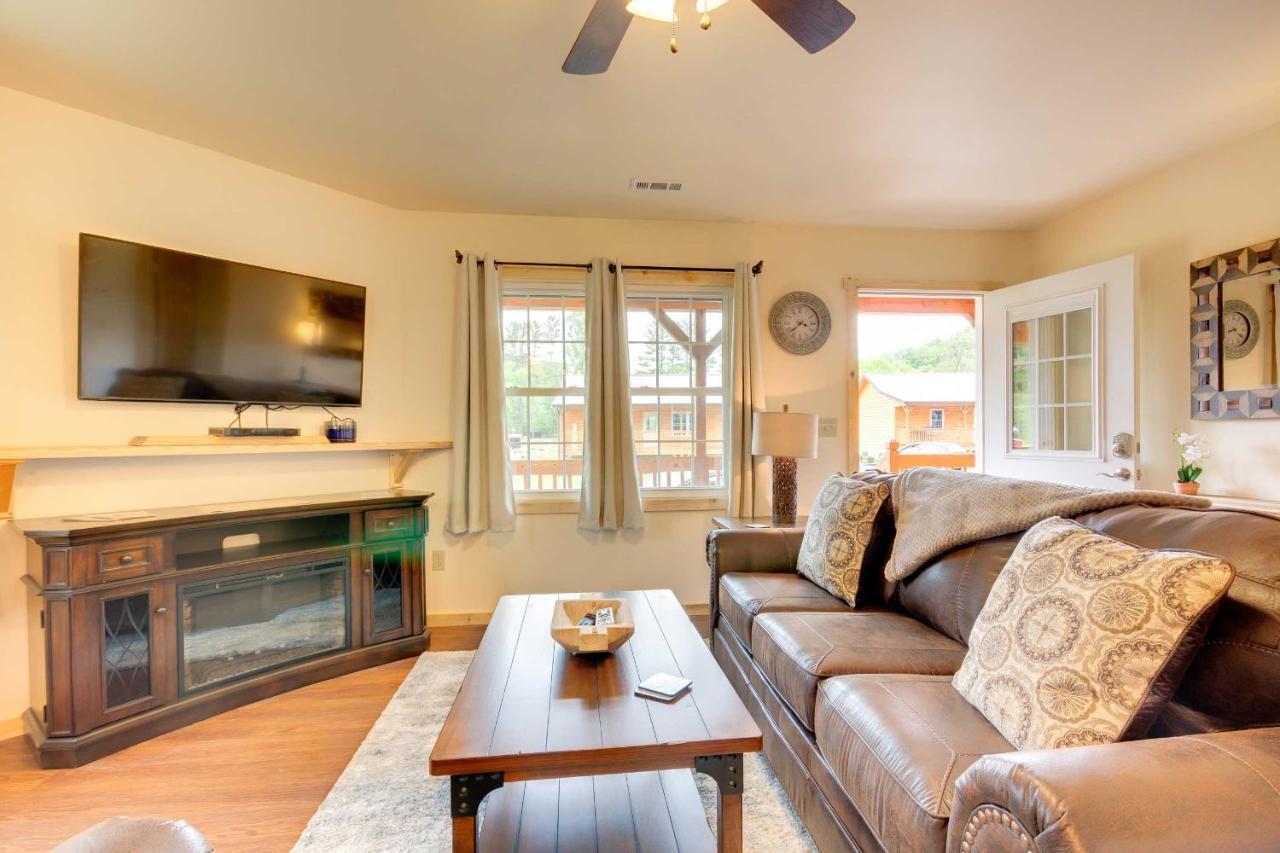 Bears Den Cabin With Porch About 5 Mi To Bryson City! Экстерьер фото